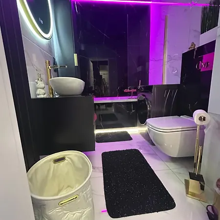 Apartament Luxe Z Bezplatnym Parkingiem Podziemnym Koszalin Exterior photo